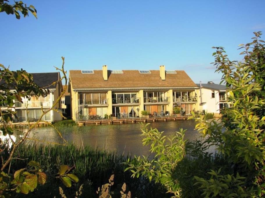 Blueberry Cottage - Lower Mill Estate Somerford Keynes Exterior photo